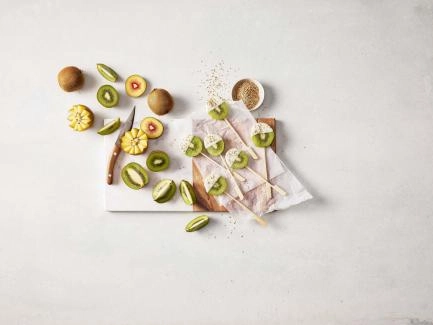 Kiwi-Lollys mit Sesam
